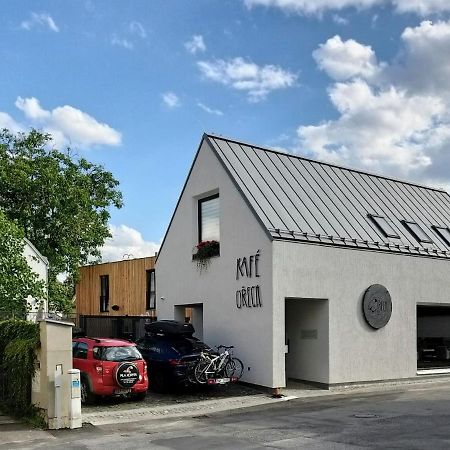 Kafe Orech Mnichovo Hradiště المظهر الخارجي الصورة